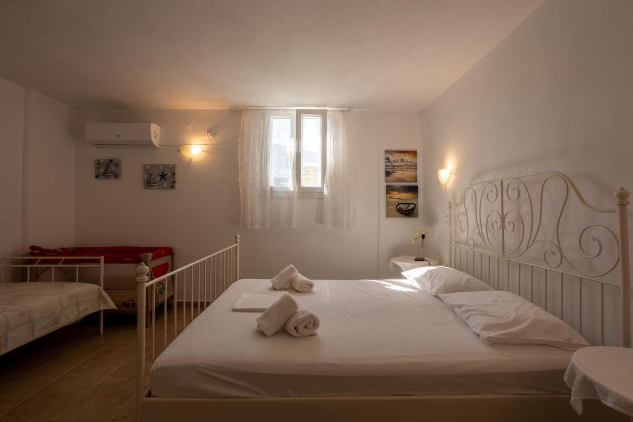 Irilena'S Guest House Faros  Exterior photo